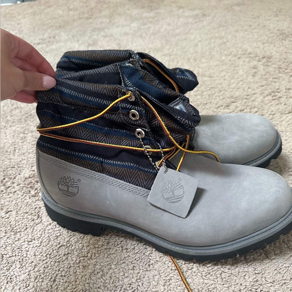 NEW Timberland Blue and Gray Boots